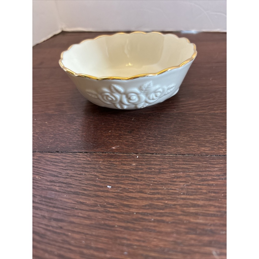 Lenox China Rose Blossom Candy Condiment Nut Bowl Dish 24 K Gold Trim 4-3/4 x 2"